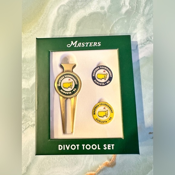 Masters Other - Masters Green and Yellow Divot Tool Set (NEW)